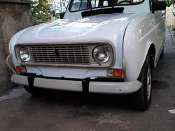 Weiß Gebraucht 1990 Renault R4 Limousine | 9.600 €