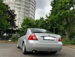 Silber Gebraucht 2004 Ford Mondeo Limousine | 1.750 €