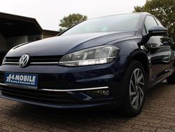 Atlantic blue metallic (metallic) Gebraucht 2018 VW Golf VII Sound Limousine | 16.599 € (Fairer Preis)