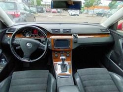 Rot Gebraucht 2006 VW Passat Kombi | 2.600 € (Fairer Preis)