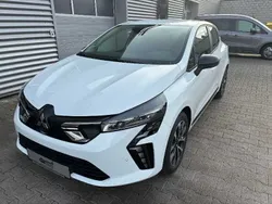 Weiß Gebraucht 2024 Mitsubishi Colt Plus Limousine | 18.900 € (Fairer Preis)