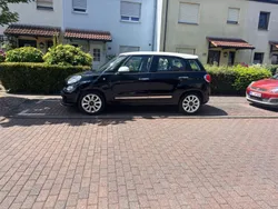 Schwarz Gebraucht 2014 Fiat 500L Lounge Van / Kleinbus | 6.890 € (Fairer Preis)