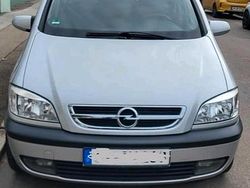 Silber Gebraucht 2003 Opel Zafira Van / Kleinbus | 1.600 € (Fairer Preis)