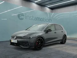 Grau Gebraucht 2024 VW Golf VIII Style Limousine | 42.899 € (Fairer Preis)