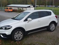 Weiß Gebraucht 2021 Suzuki SX4 SUV | 19.200 €