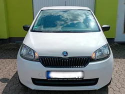 Weiß Gebraucht 2016 VW up! Kleinwagen | 3.850 € (Guter Preis)