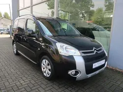 Schwarz Gebraucht 2010 Citroën Berlingo XTR Van / Kleinbus | 4.999 € (Fairer Preis)