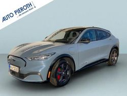 Vapor blue metallic Gebraucht 2023 Ford Mustang Mach-E Premium SUV | 42.850 € (Fairer Preis)