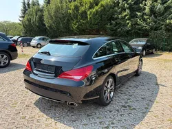 Schwarz Gebraucht 2016 Mercedes CLA220 Shooting Brake Kombi | 8.950 €