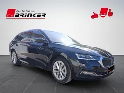 Schwarz Gebraucht 2021 Skoda Octavia G-TEC First Edition Kombi | 22.330 € (Etwas zu teuer)