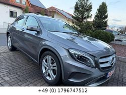Grau Gebraucht 2015 Mercedes GLA180 SUV | 8.700 €