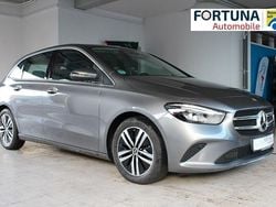 Grau Gebraucht 2022 Mercedes B180 Progressive Van / Kleinbus | 22.980 € (Fairer Preis)