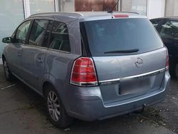 Silber Gebraucht 2008 Opel Zafira Van / Kleinbus | 1.000 € (Superpreis)
