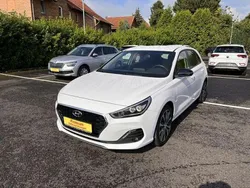 Polar white Gebraucht 2020 Hyundai i30 YES! Limousine | 13.990 € (Fairer Preis)