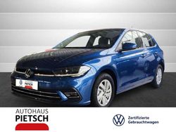 Blau Neu 2025 VW Polo Style Limousine | 23.640 € (Guter Preis)