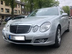 Silber Gebraucht 2006 Mercedes E200 Avantgarde Limousine | 9.700 € (Teuer)