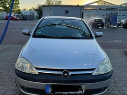 Grau Gebraucht 2005 Opel Corsa Kleinwagen | 1.300 € (Guter Preis)