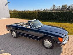 Blau Gebraucht 1986 Mercedes 560 Cabrio | 36.900 €