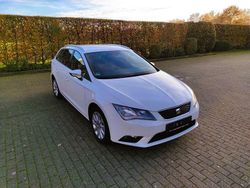 Weiß Gebraucht 2014 Seat Leon ST Style Kombi | 7.490 € (Guter Preis)