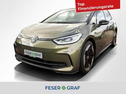 Dark olivine green metallic Gebraucht 2024 VW ID.3 Pro Kleinwagen | 39.940 €