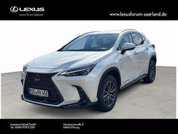Weiß Gebraucht 2025 Lexus NX450h+ E-FOUR Executive Line SUV | 63.990 €