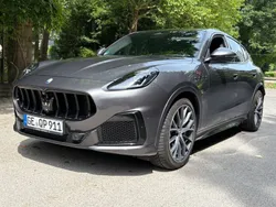 Grau Gebraucht 2023 Maserati Grecale SUV | 75.988 €