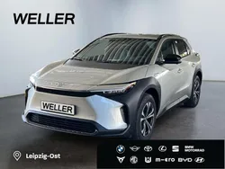 Cosmicsilber metallic Gebraucht 2025 Toyota bZ4X SUV | 45.790 € (Teuer)