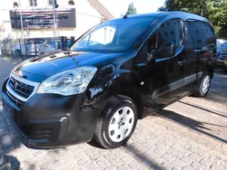 Schwarz Gebraucht 2018 Peugeot Partner Premium Van / Kleinbus | 8.990 € (Superpreis)