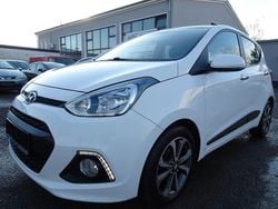 Weiß Gebraucht 2016 Hyundai i10 Style Kleinwagen | 9.900 € (Fairer Preis)