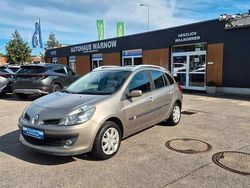 Braun Gebraucht 2008 Renault Clio II Dynamique Limousine | 3.990 € (Etwas zu teuer)