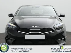 Zilinaschwarz metall Neu 2025 Kia Ceed 4 Limousine | 27.490 € (Guter Preis)