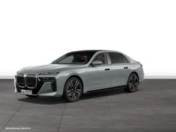 Grau Gebraucht 2024 BMW i7 Limousine | 136.895 €