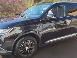 Schwarz Gebraucht 2017 Mitsubishi Outlander Edition SUV | 14.500 € (Fairer Preis)