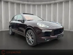 Violett Gebraucht 2017 Porsche Cayenne Turbo Platinum Edition SUV | 33.790 € (Superpreis)
