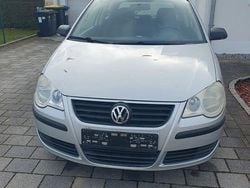 Silber Gebraucht 2007 VW Polo Trendline Limousine | 2.000 € (Guter Preis)