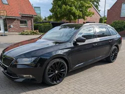 Schwarz Gebraucht 2019 Skoda Superb Style Kombi | 18.000 € (Guter Preis)