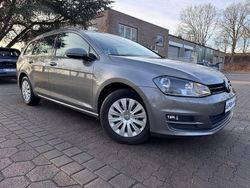 Grau Gebraucht 2015 VW Golf VII Kombi | 8.990 € (Fairer Preis)