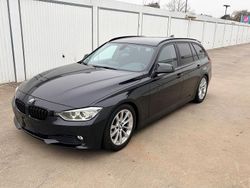 Schwarz Gebraucht 2013 BMW 320 Sport Line Kombi | 6.800 € (Guter Preis)