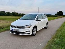 Weiß Gebraucht 2019 VW Golf Sportsvan Comfortline Van / Kleinbus | 16.500 € (Fairer Preis)