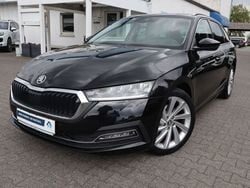 Black magic pearlescent Gebraucht 2021 Skoda Octavia Style Kombi | 21.920 € (Fairer Preis)