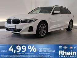 Weiß Gebraucht 2022 BMW 320e Shadowline Kombi | 29.490 € (Fairer Preis)