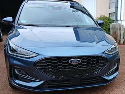 Blau Gebraucht 2023 Ford Focus ST-Line Kombi | 19.000 € (Superpreis)