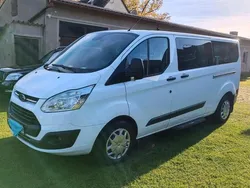 Weiß Gebraucht 2017 Ford Tourneo Van / Kleinbus | 25.000 € (Etwas zu teuer)