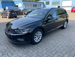 Schwarz Gebraucht 2023 VW Passat Kombi | 19.650 € (Fairer Preis)