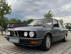 Blau Gebraucht 1984 BMW 518 Limousine | 6.200 €