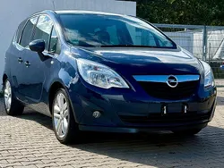 Blau Gebraucht 2011 Opel Meriva Design Edition Van / Kleinbus | 3.199 € (Guter Preis)