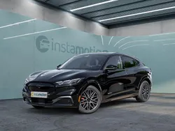 Schwarz Gebraucht 2025 Ford Mustang Mach-E SUV | 54.649 €