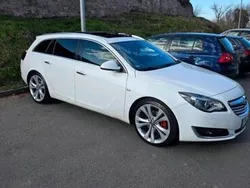 Weiß Gebraucht 2013 Opel Insignia Kombi | 6.400 € (Etwas zu teuer)