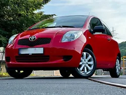 Rot Gebraucht 2007 Toyota Yaris Cool Kleinwagen | 3.993 € (Teuer)