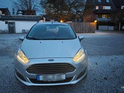 Silber Gebraucht 2015 Ford Fiesta SYNC Edition Kleinwagen | 6.600 € (Fairer Preis)